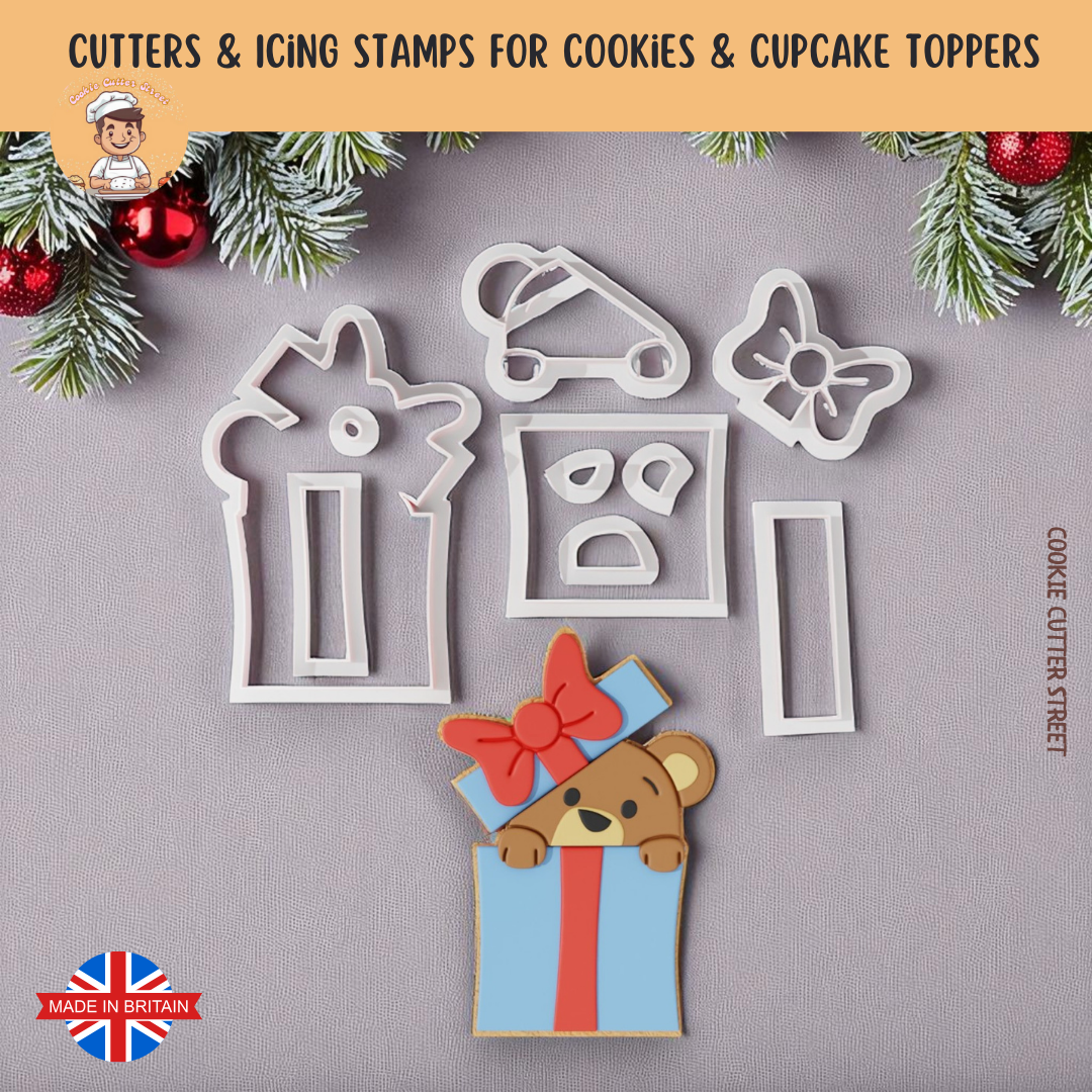 Christmas Peek-A-Boo Bear Multi-Piece Icing Cutter For Cookies & Cupcake Toppers